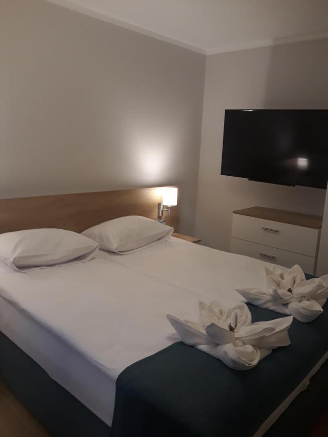 Apartamenty Willa Atena 斯维诺乌伊希切 外观 照片