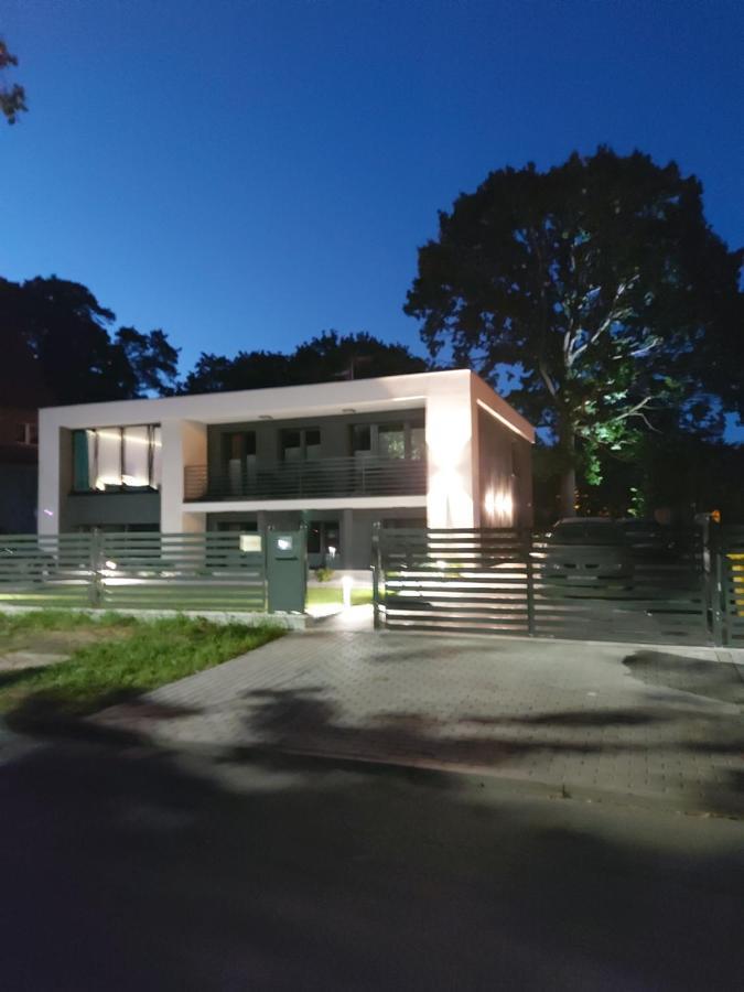 Apartamenty Willa Atena 斯维诺乌伊希切 外观 照片